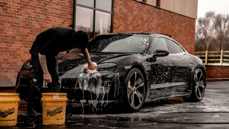 how to wash a car without a water hose